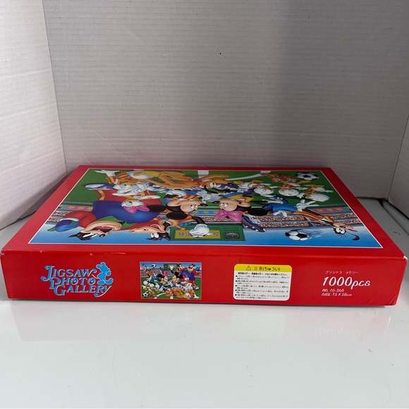 1000 pcs Disney Mickey & gang Let’s play soccer jigsaw puzzle - Picture 5 of 6
